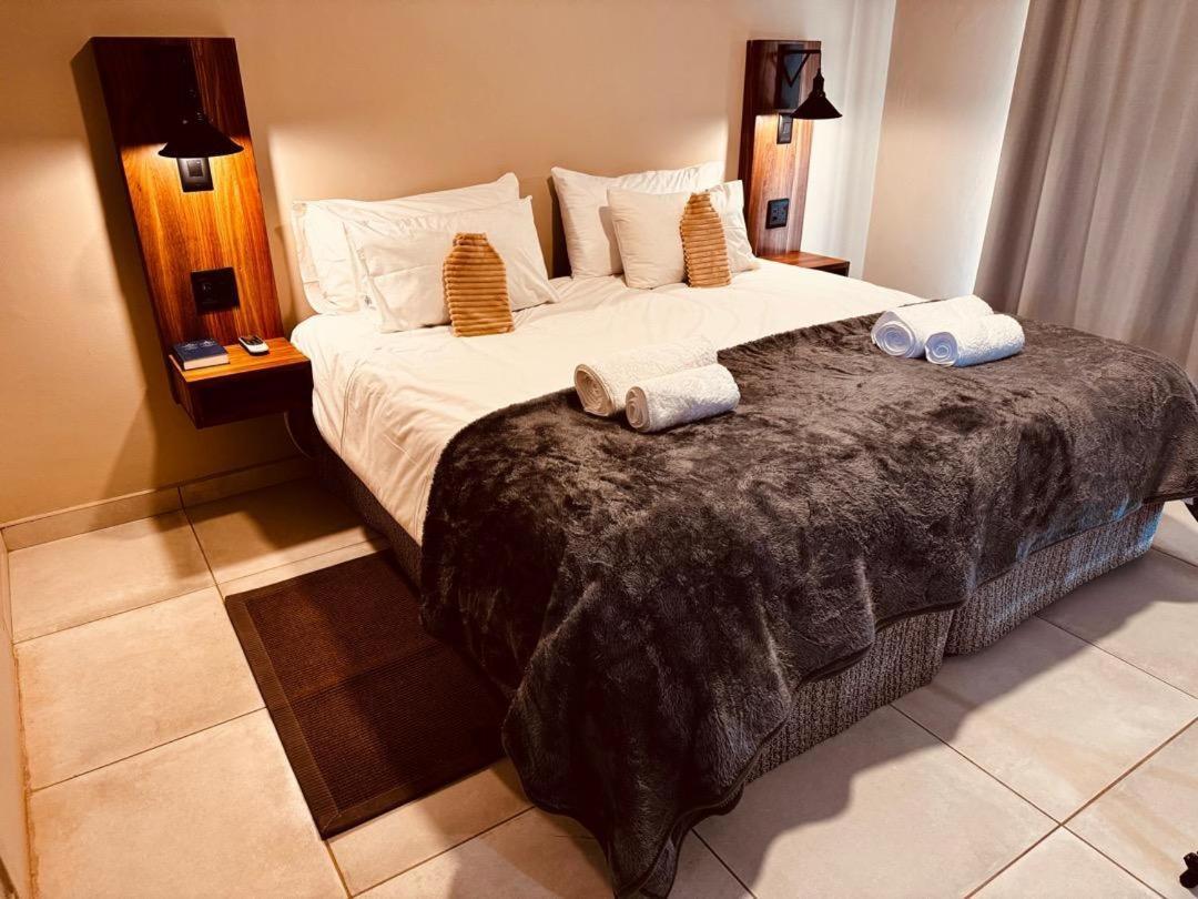Flying Ostrich Guesthouse & Self-Catering Accommodation Mariental Δωμάτιο φωτογραφία